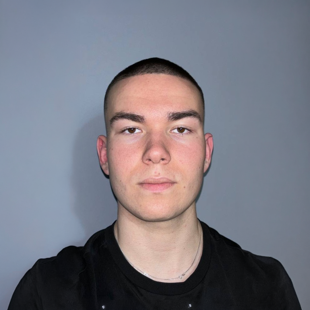 Hubert Wilczek - Freelance Developer i Grafik z Krakowa